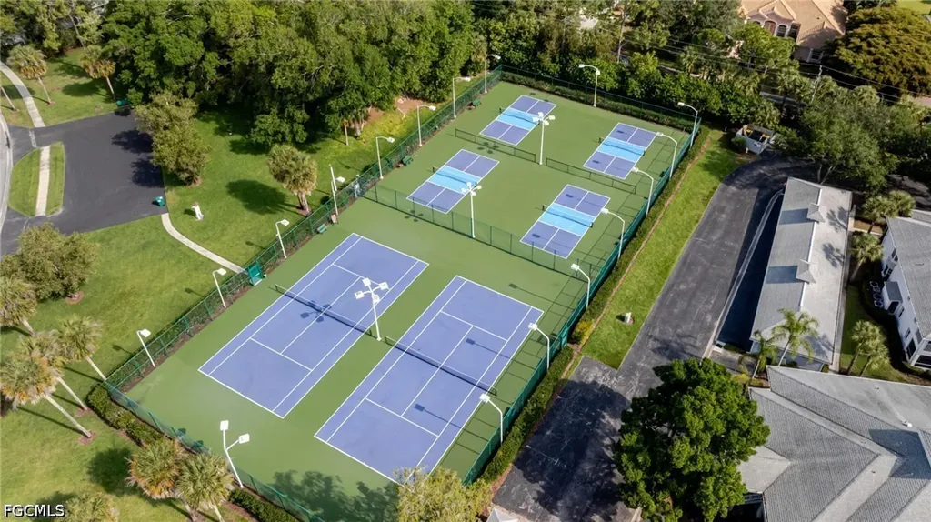 600 Misty Pines Circle Naples FL 34105