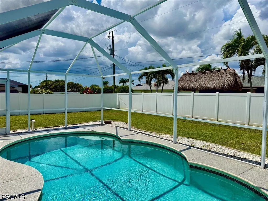 213 SW 10th Terrace Cape Coral FL 33991
