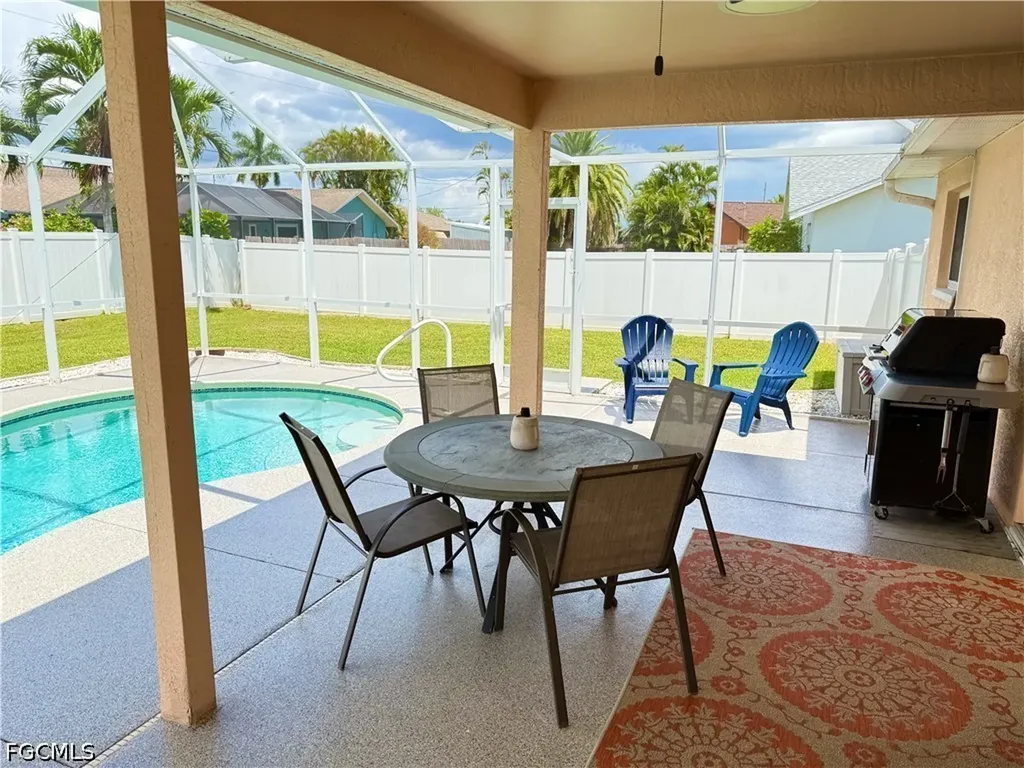 213 SW 10th Terrace Cape Coral FL 33991
