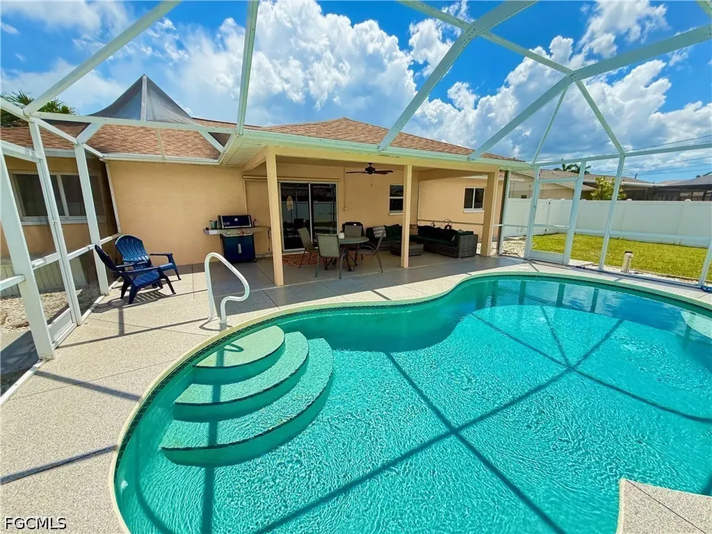 213 SW 10th Terrace Cape Coral FL 33991