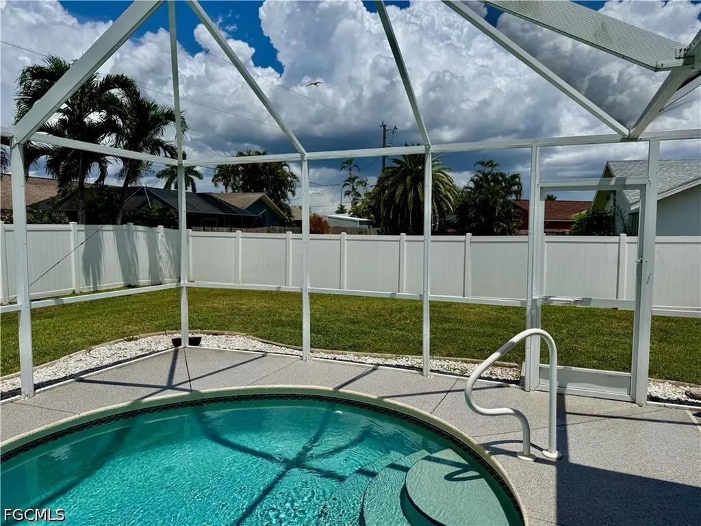 213 SW 10th Terrace Cape Coral FL 33991