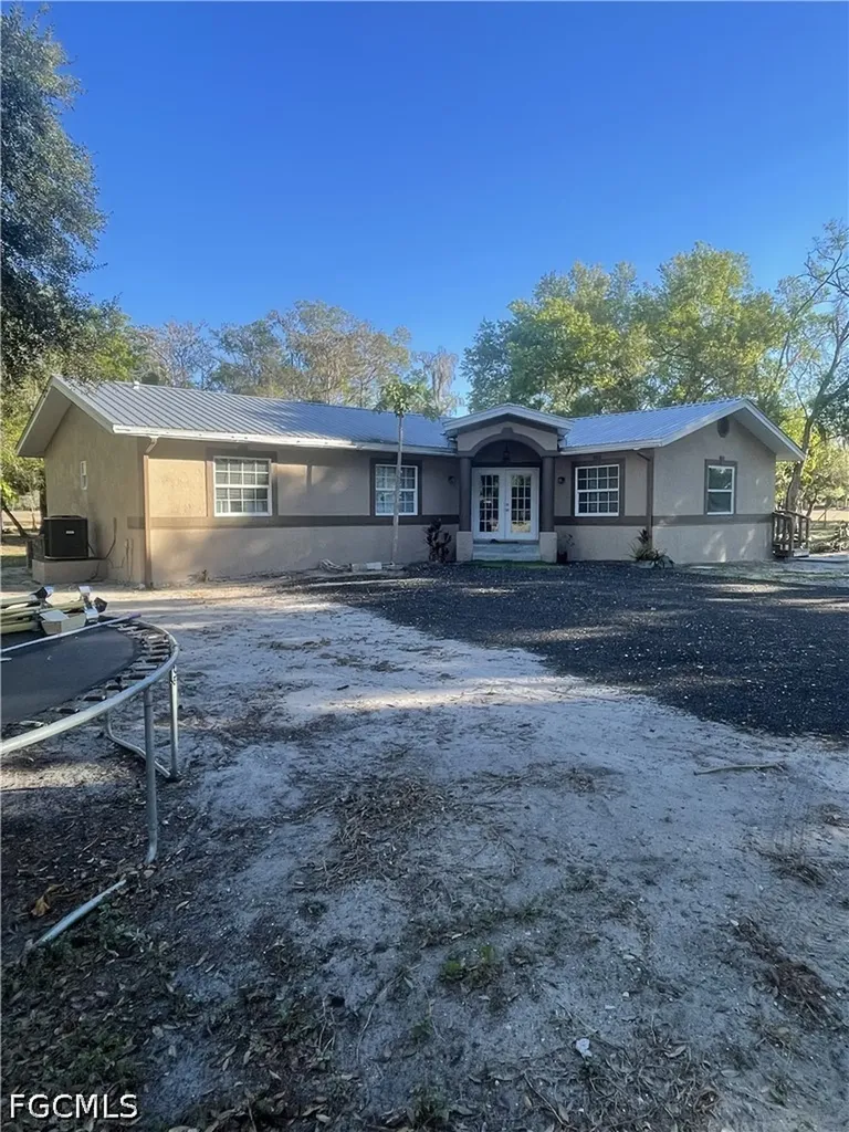 1220 A Road Labelle FL 33935