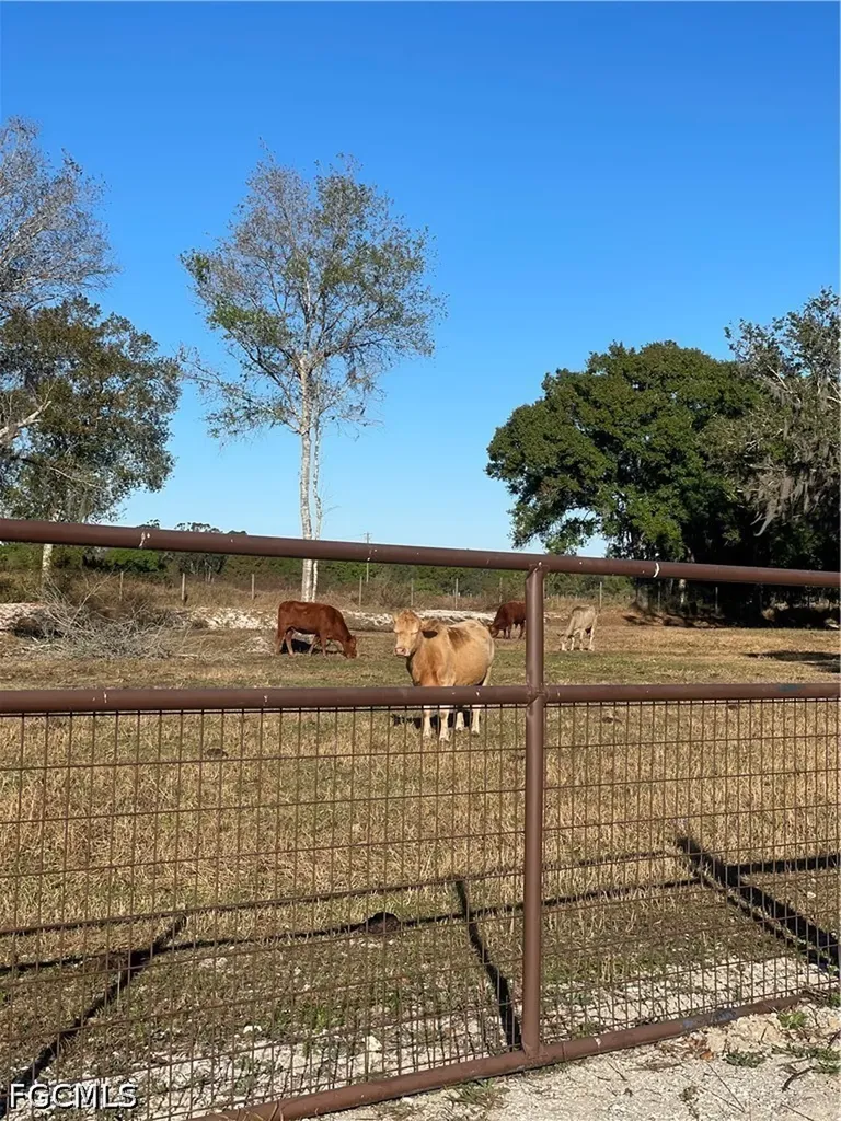1220 A Road Labelle FL 33935