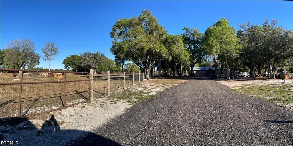 1220 A Road Labelle FL 33935