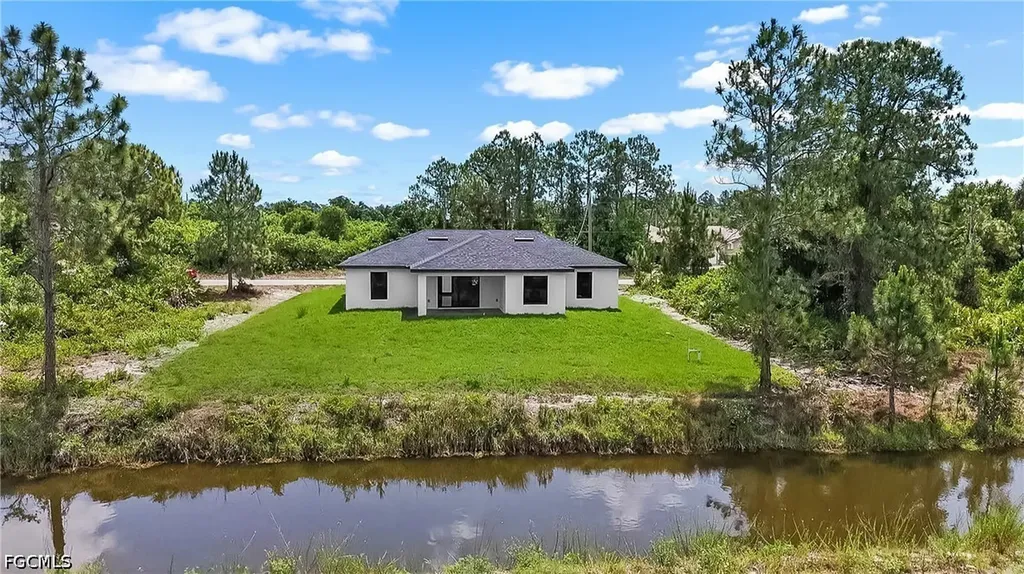 546 Genoa Avenue S Lehigh Acres FL 33974