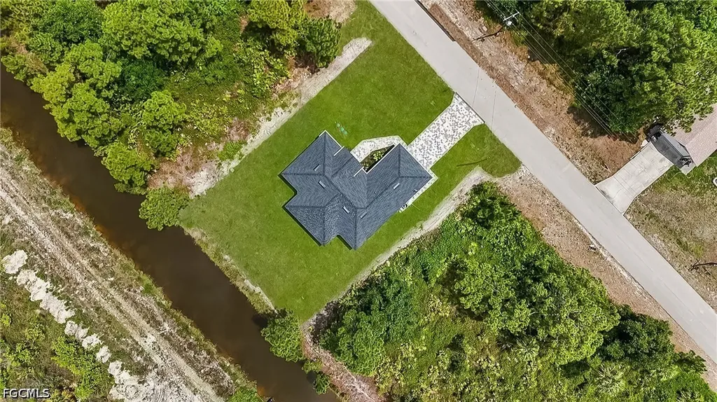 546 Genoa Avenue S Lehigh Acres FL 33974