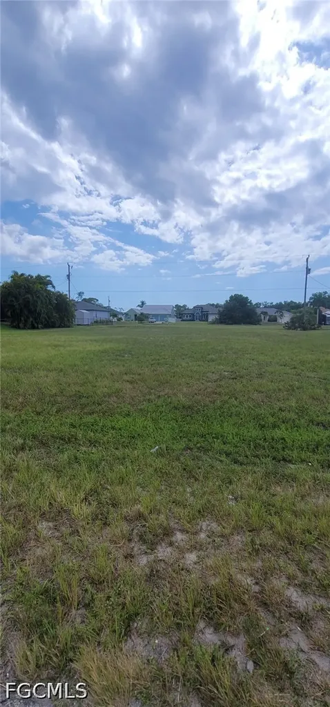 1718 El Dorado Boulevard N Cape Coral FL 33993