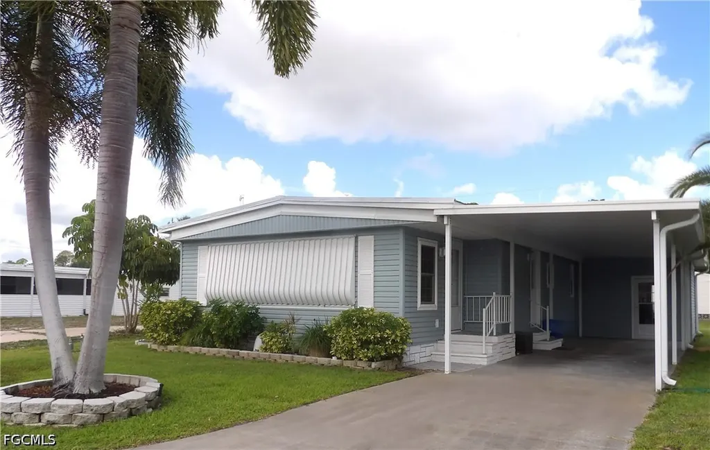 242 Shrub Lane N North Fort Myers FL 33917