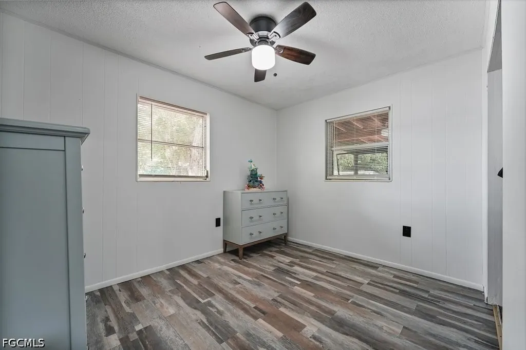 912 Hibiscus Lane North Fort Myers FL 33903