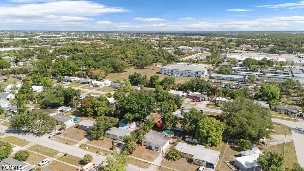 912 Hibiscus Lane North Fort Myers FL 33903