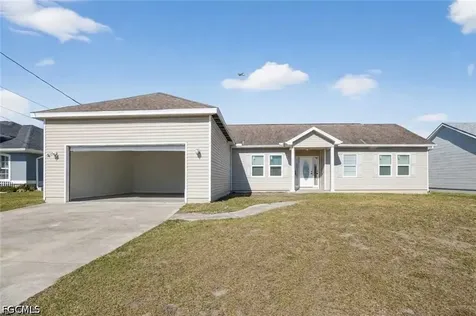 2808 34TH Street SW Lehigh Acres FL 33976