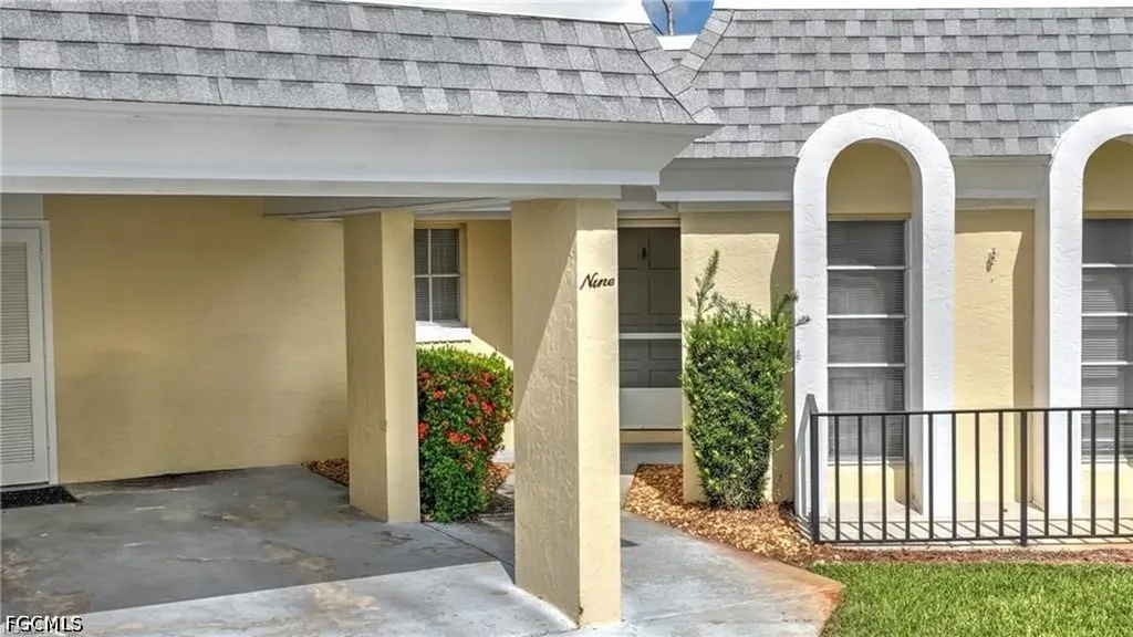 9 Park Lane Circle Lehigh Acres FL 33936