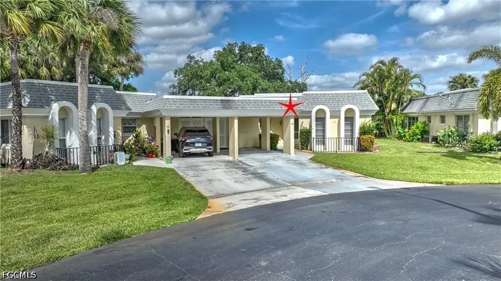 9 Park Lane Circle Lehigh Acres FL 33936