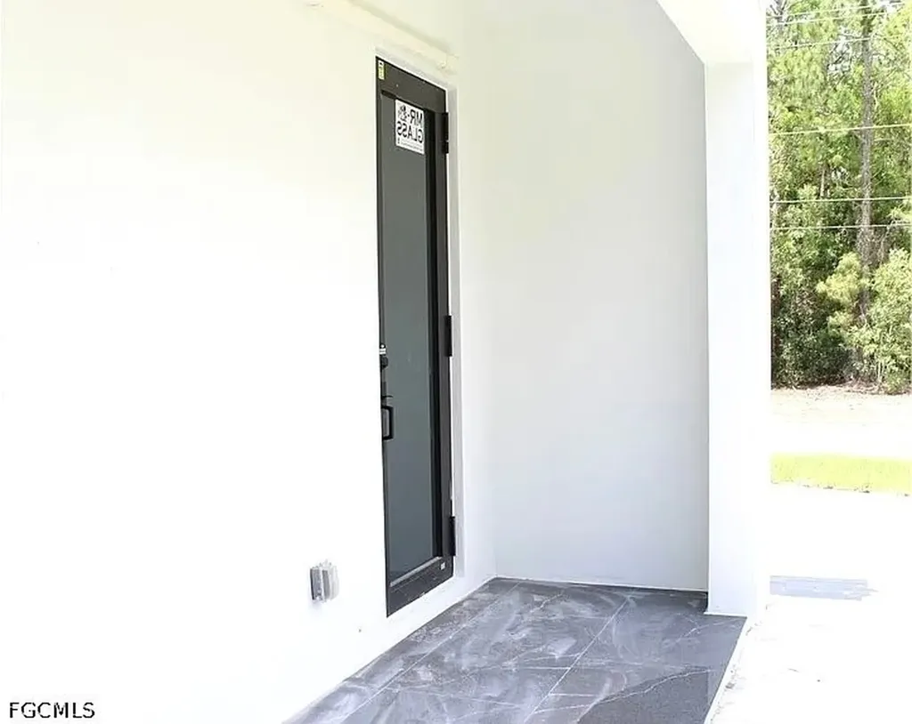405 E 15th Street Lehigh Acres FL 33972
