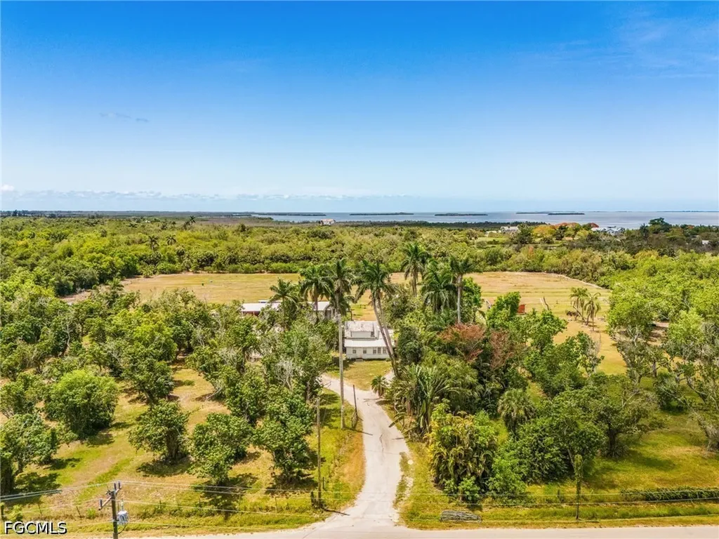 7535 Caloosa Drive Bokeelia FL 33922