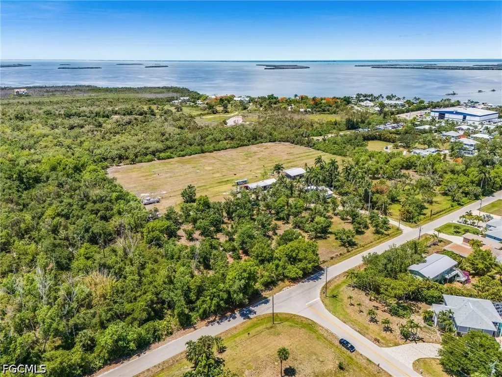 7535 Caloosa Drive Bokeelia FL 33922