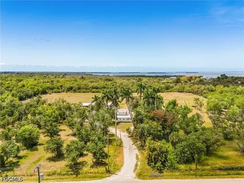 7535 Caloosa Drive Bokeelia FL 33922