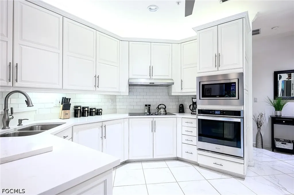 133 Colonade Circle Naples FL 34103