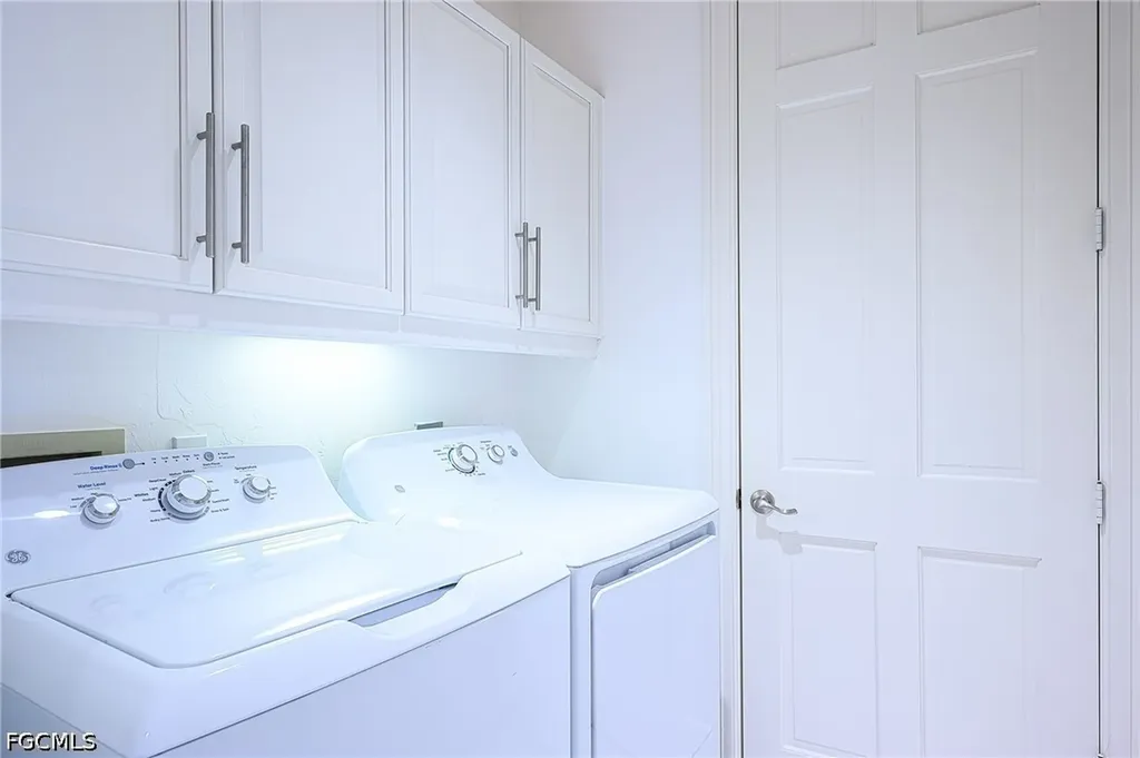 133 Colonade Circle Naples FL 34103