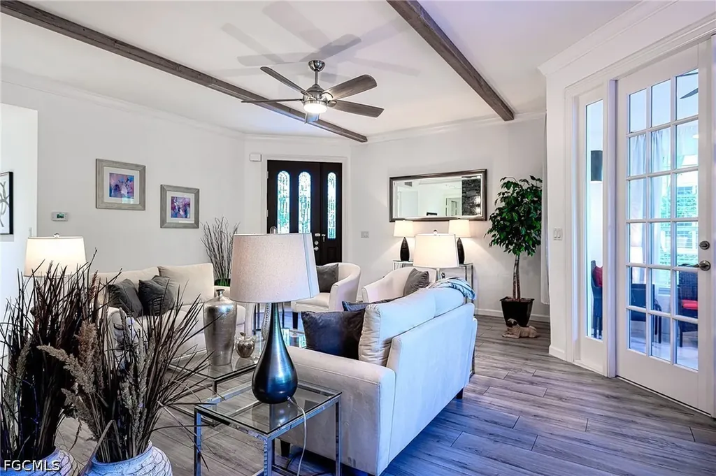 133 Colonade Circle Naples FL 34103