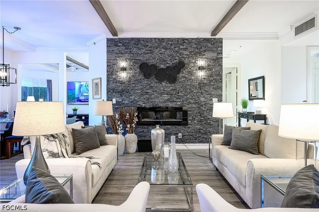 133 Colonade Circle Naples FL 34103