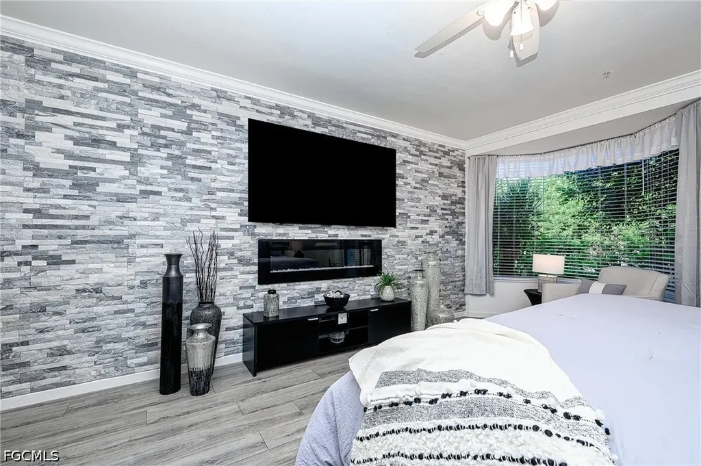 133 Colonade Circle Naples FL 34103