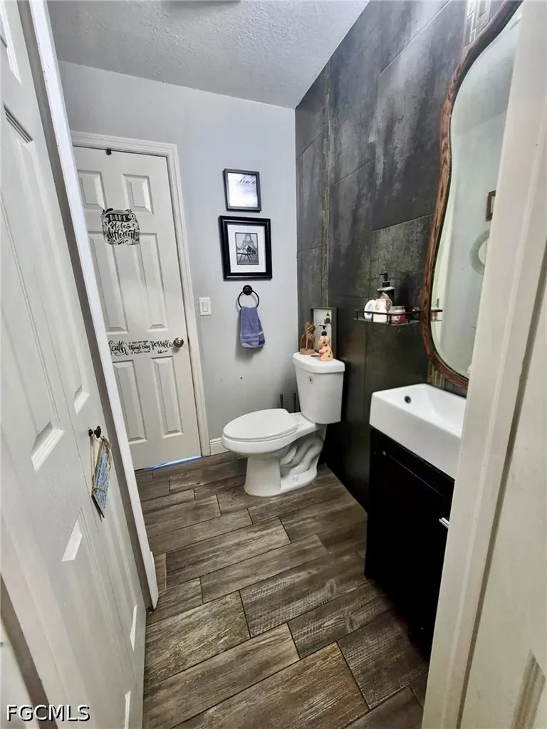 4009 NW 36th Lane Cape Coral FL 33993