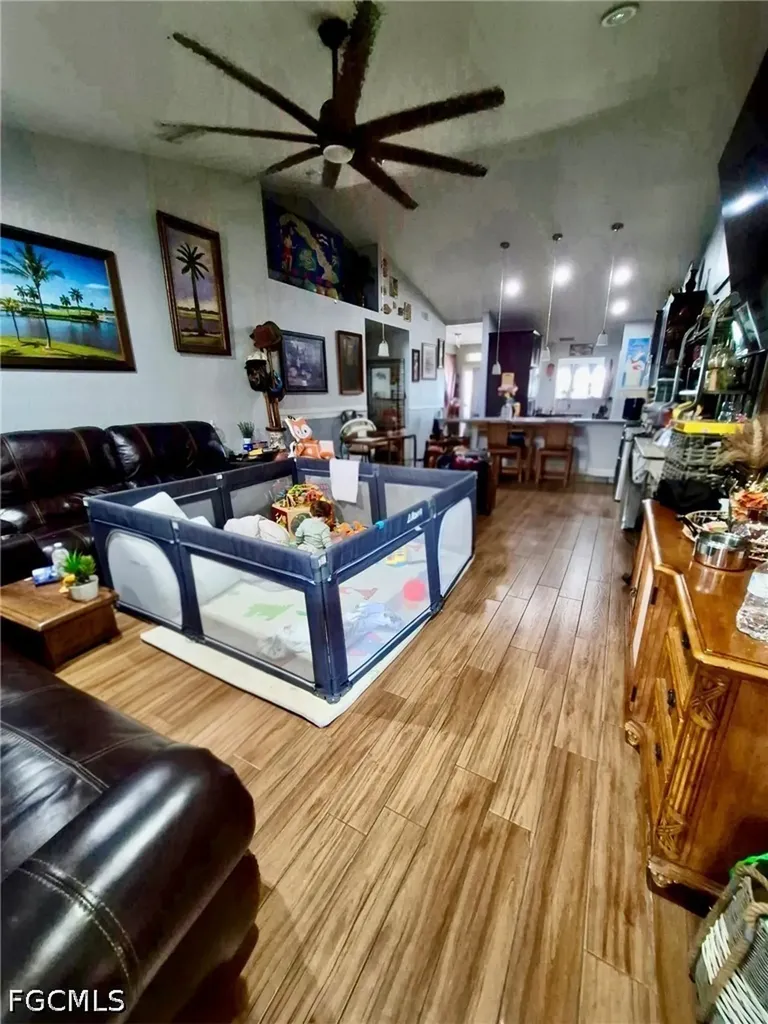 4009 NW 36th Lane Cape Coral FL 33993