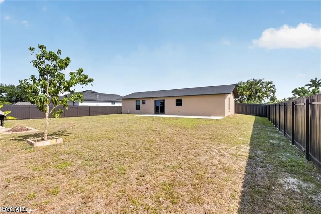 2010 NE 24th Terrace Cape Coral FL 33909