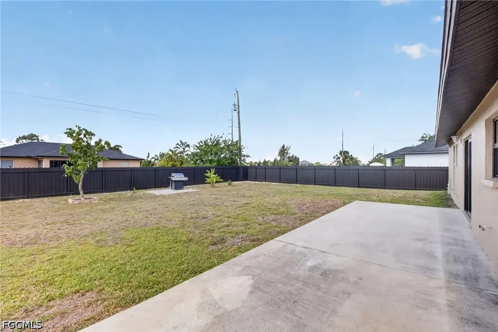 2010 NE 24th Terrace Cape Coral FL 33909