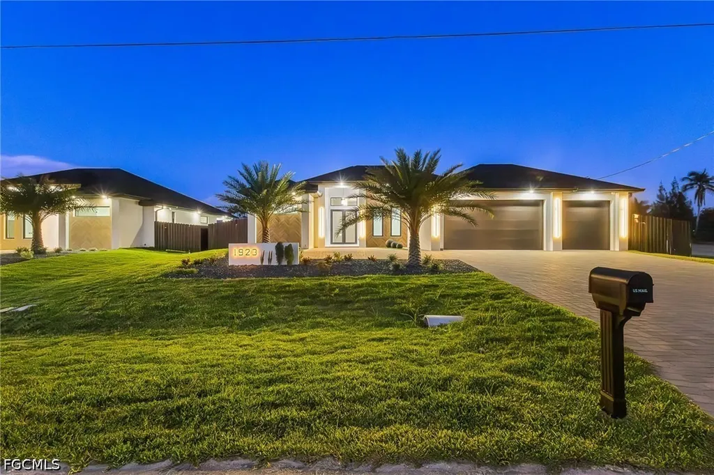 1923 SW 15th Place Cape Coral FL 33991
