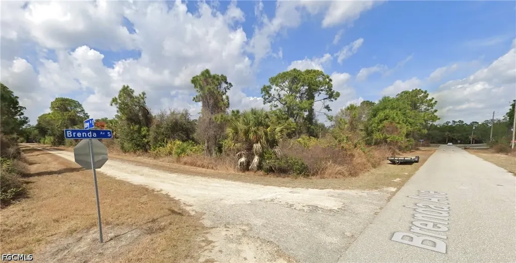 921 Abbey Street E Lehigh Acres FL 33974