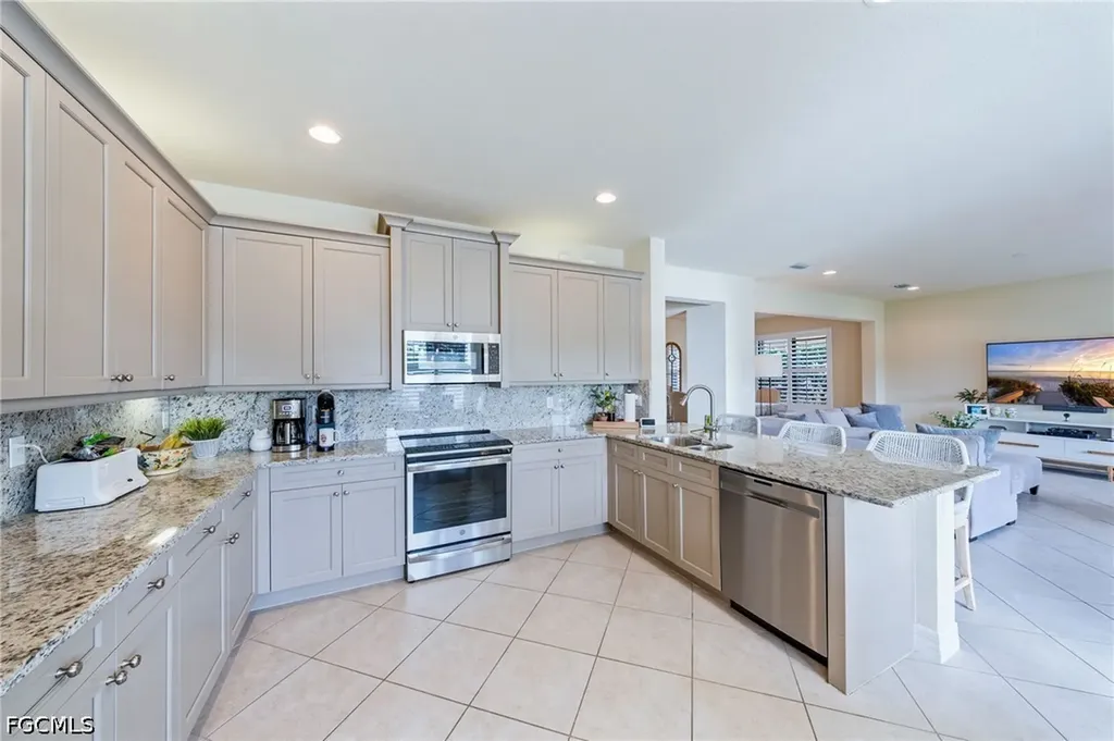 11546 Meadowrun Circle Fort Myers FL 33913
