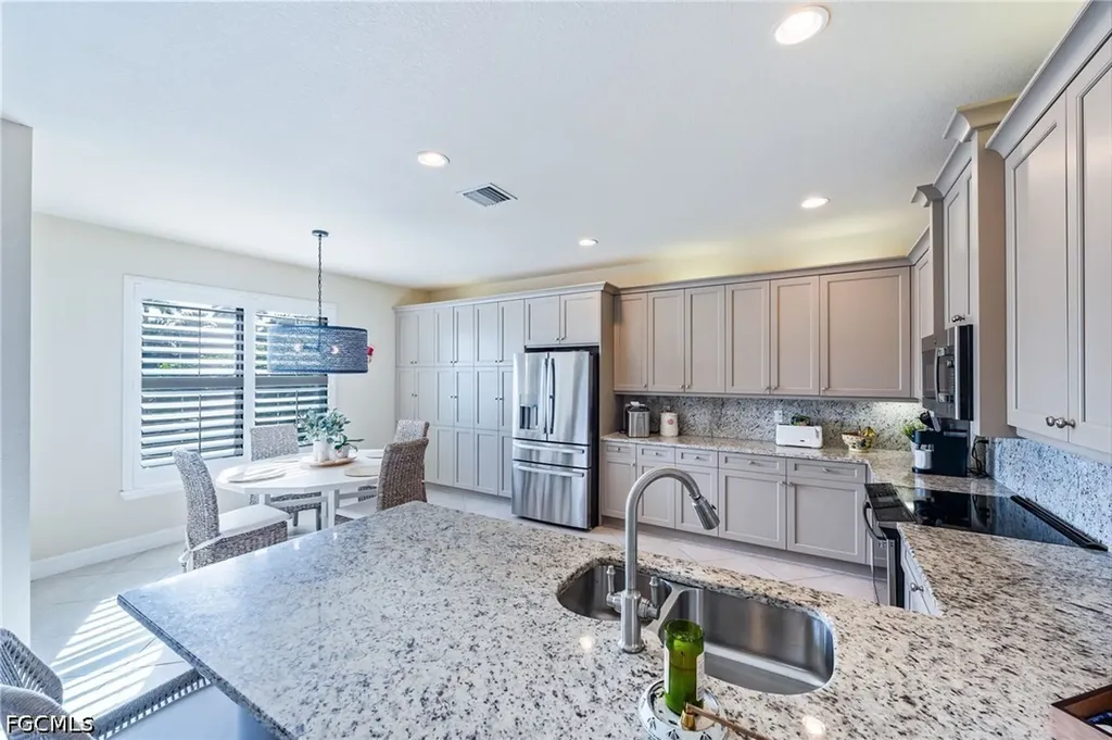 11546 Meadowrun Circle Fort Myers FL 33913