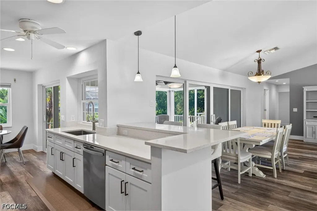 3359 Barra Circle Sanibel FL 33957