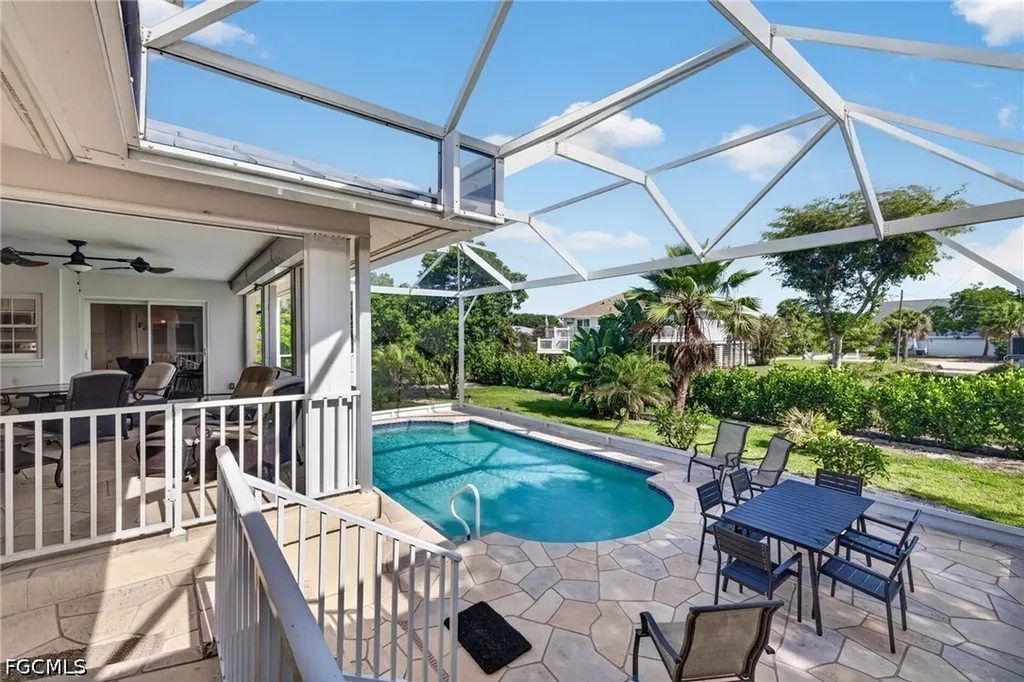 3359 Barra Circle Sanibel FL 33957
