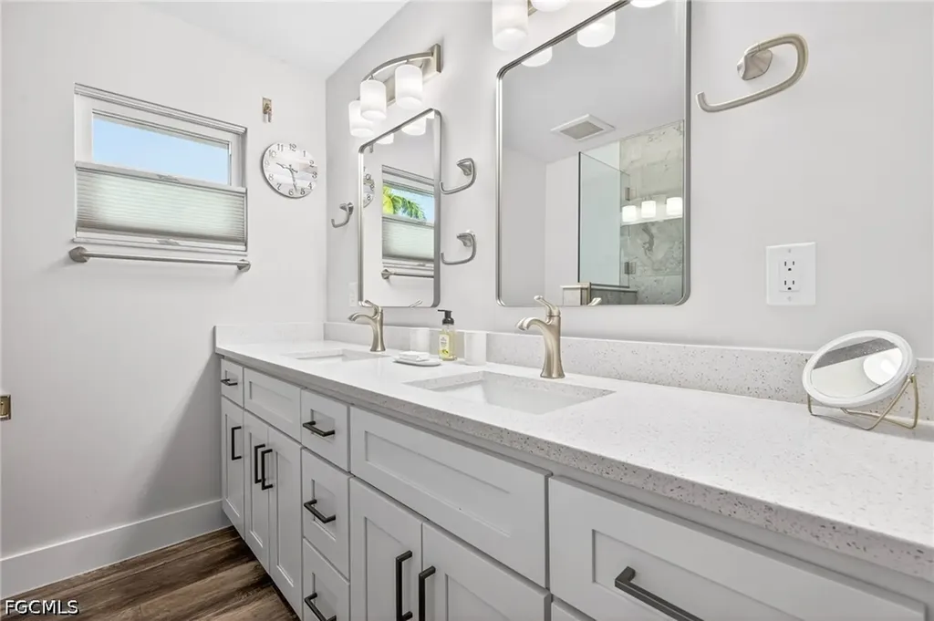 3359 Barra Circle Sanibel FL 33957