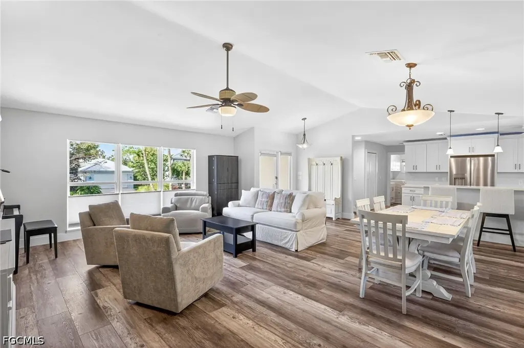 3359 Barra Circle Sanibel FL 33957