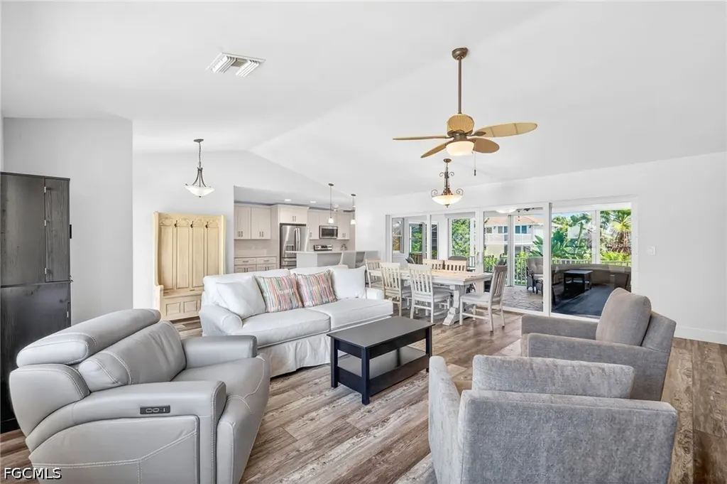3359 Barra Circle Sanibel FL 33957