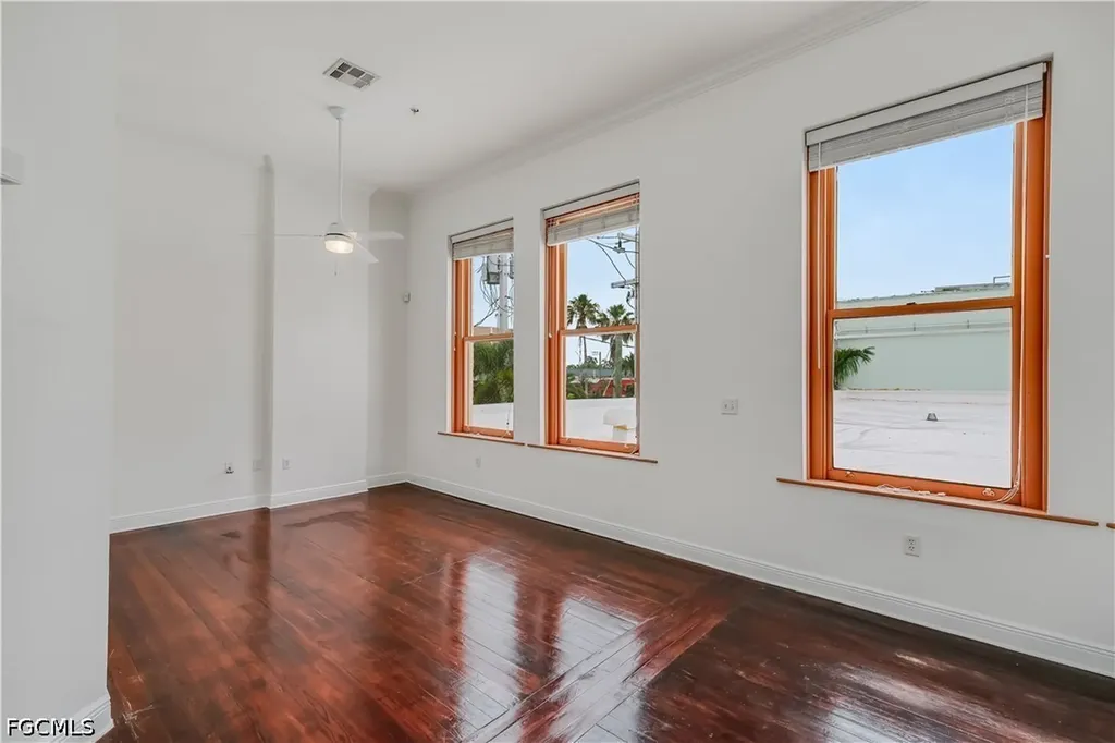 2260 1st Street Fort Myers FL 33901