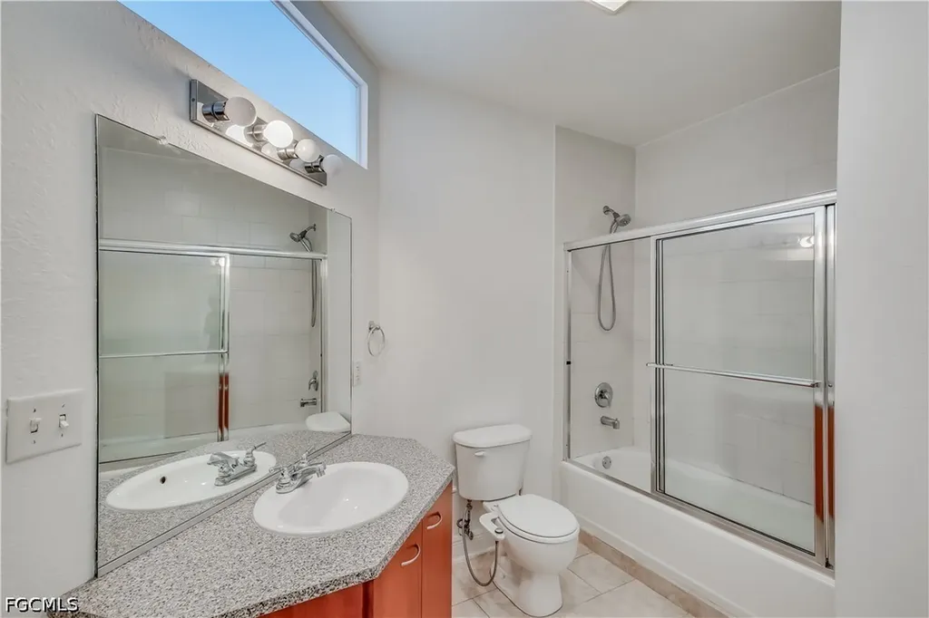 2260 1st Street Fort Myers FL 33901