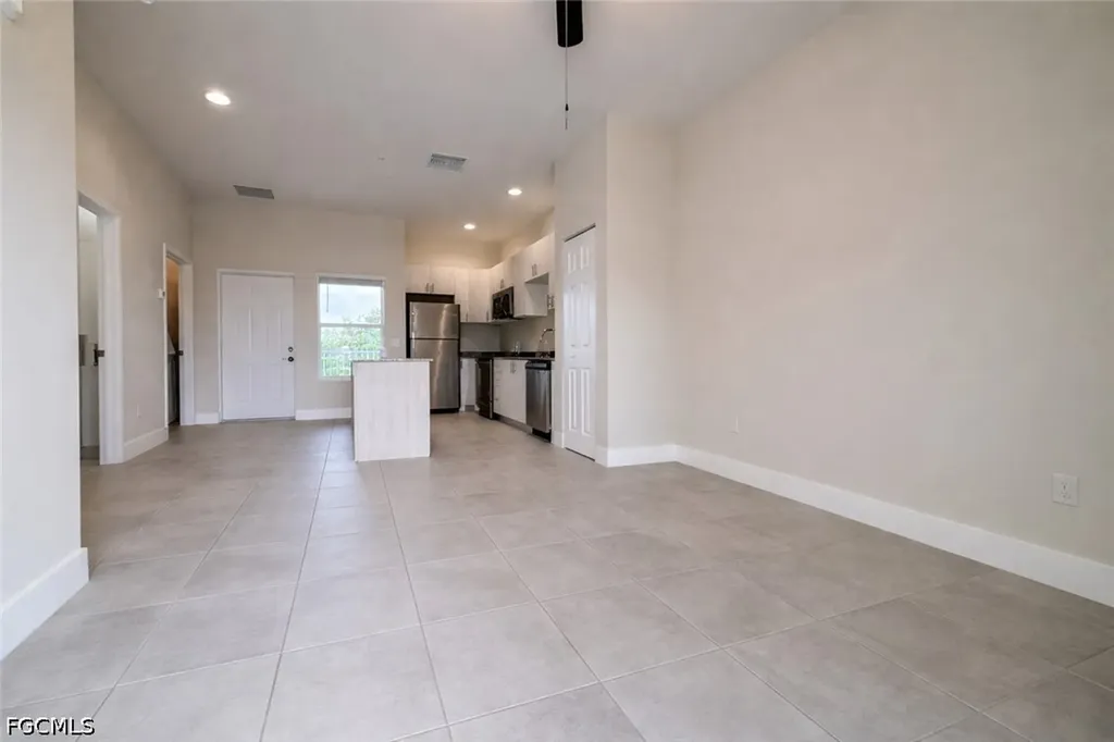3325 SW 8th Place Cape Coral FL 33914