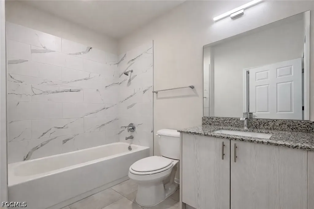 3325 SW 8th Place Cape Coral FL 33914
