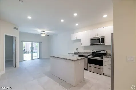 3325 SW 8th Place Cape Coral FL 33914