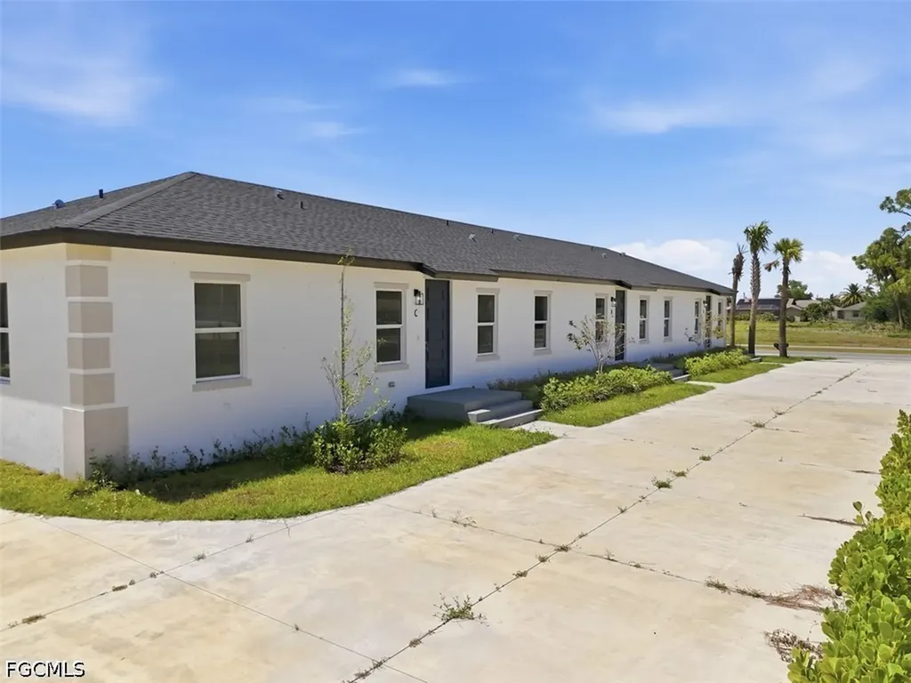 195 Rotonda Boulevard W Rotonda West FL 33947