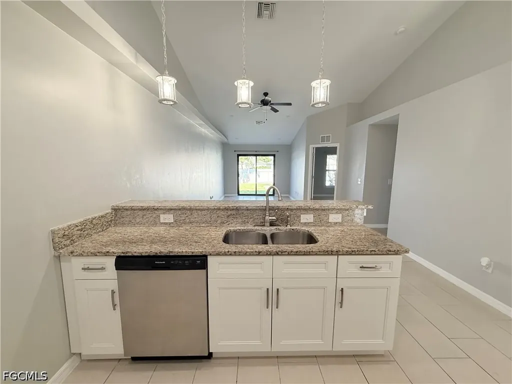 1405 Nelson Road N Cape Coral FL 33993