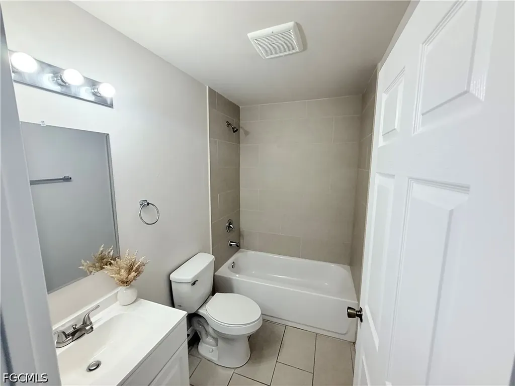 1405 Nelson Road N Cape Coral FL 33993