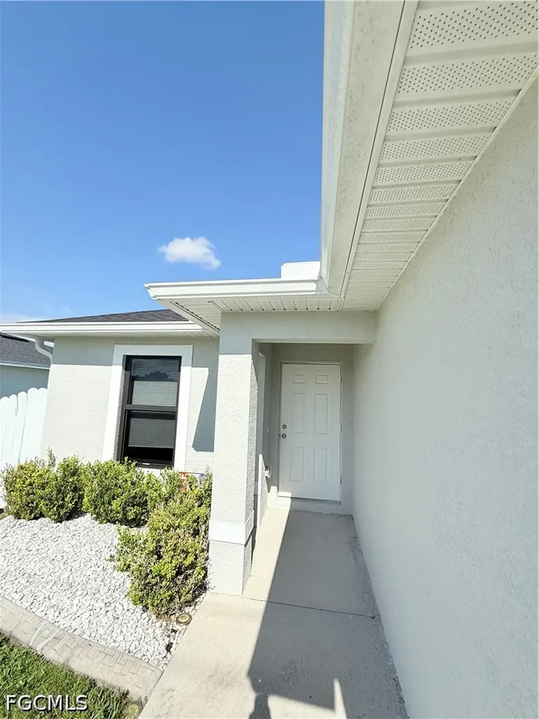 1405 Nelson Road N Cape Coral FL 33993