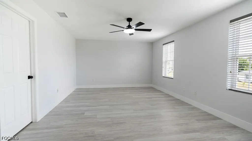 509 SW 27th Terrace Cape Coral FL 33914