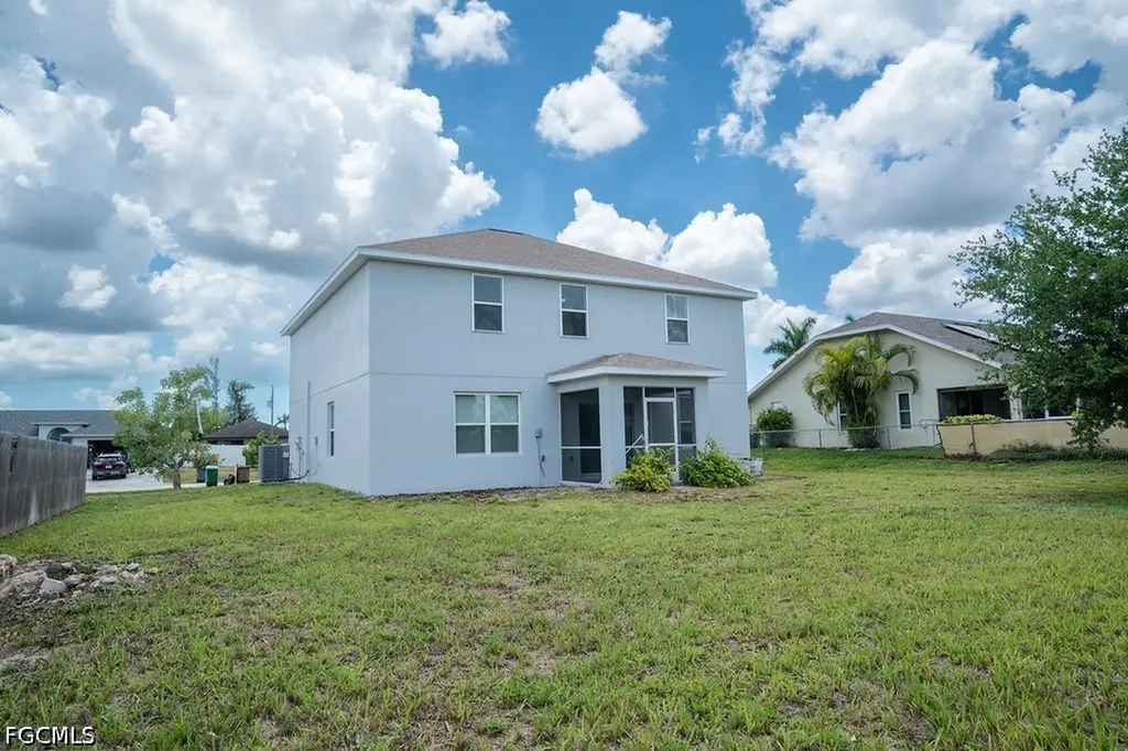 509 SW 27th Terrace Cape Coral FL 33914